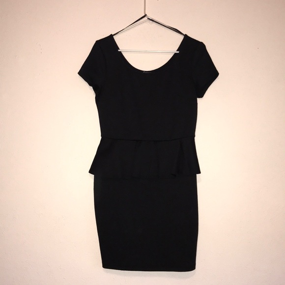 Black peplum dress - Picture 1 of 4
